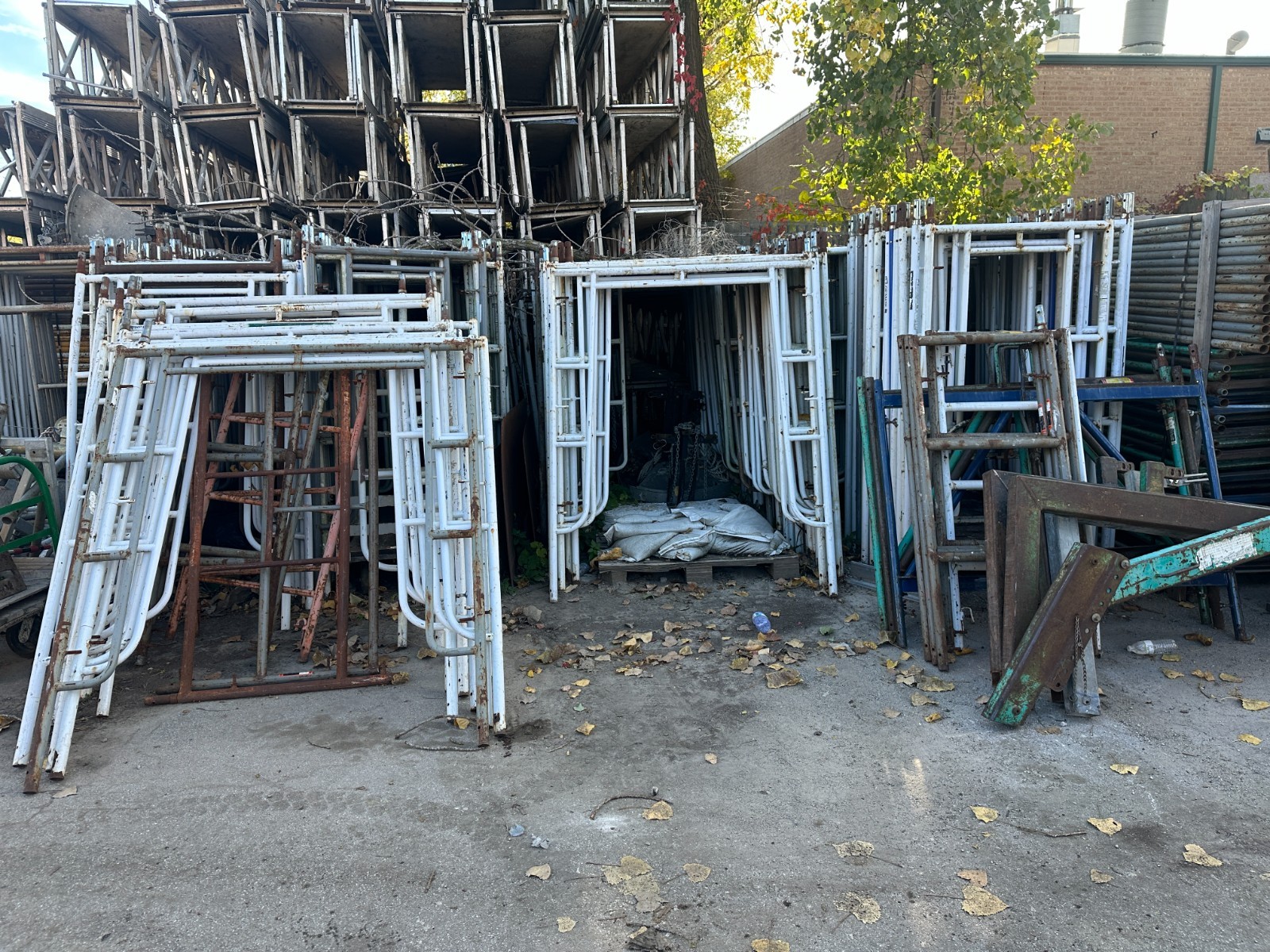 10 Set-Frame Scaffolding (Frames, Decks, CBs, Stairs, Railings, Jacks, Outrigs)