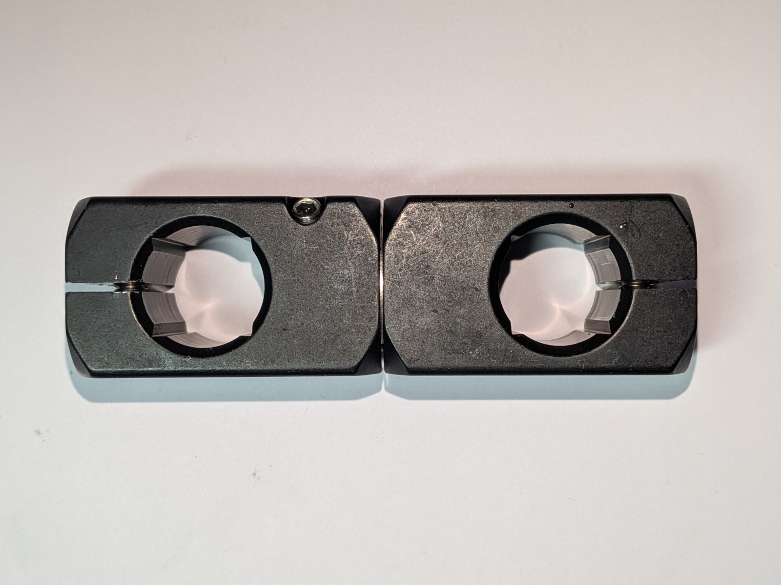 JW WINCO Twistable Mounting Two-Way Clamp 475-B20-B20-ELS Anodized Aluminum