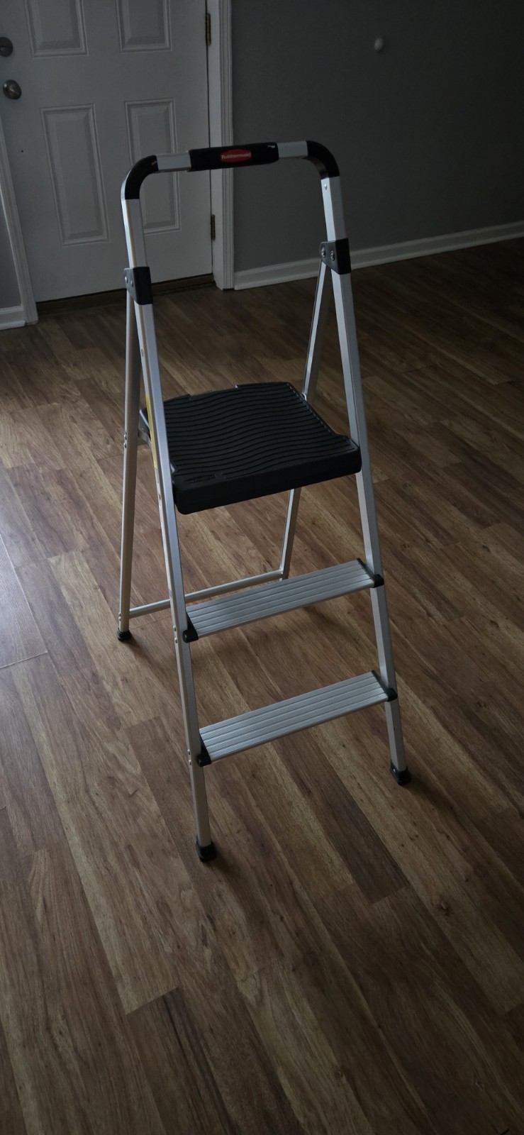 Rubbermaid 3-Step Folding Aluminum Ladder with Safety Rail, Black