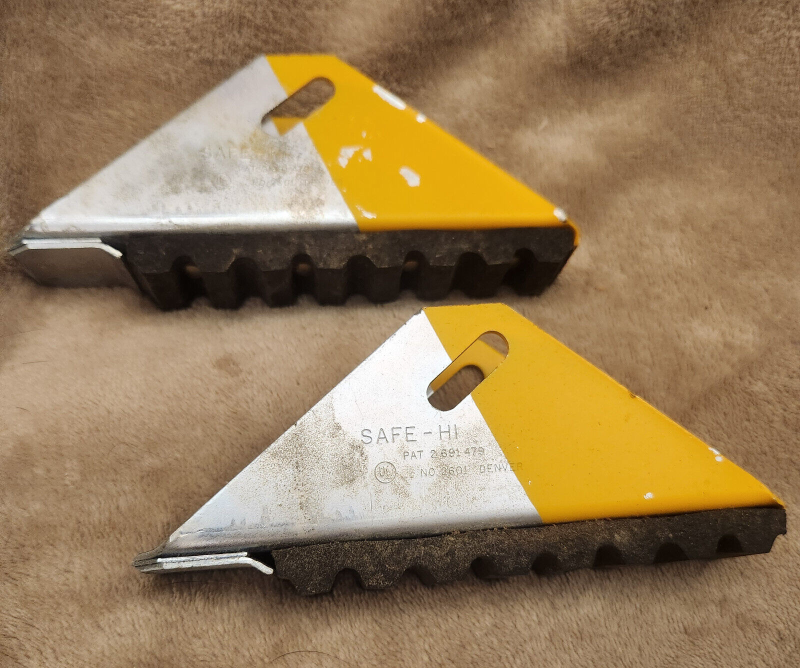 SAFE-HI 2601 Pair Ladder Shoes Feet for Step Ladders Made in Denver, Qwik Ship!