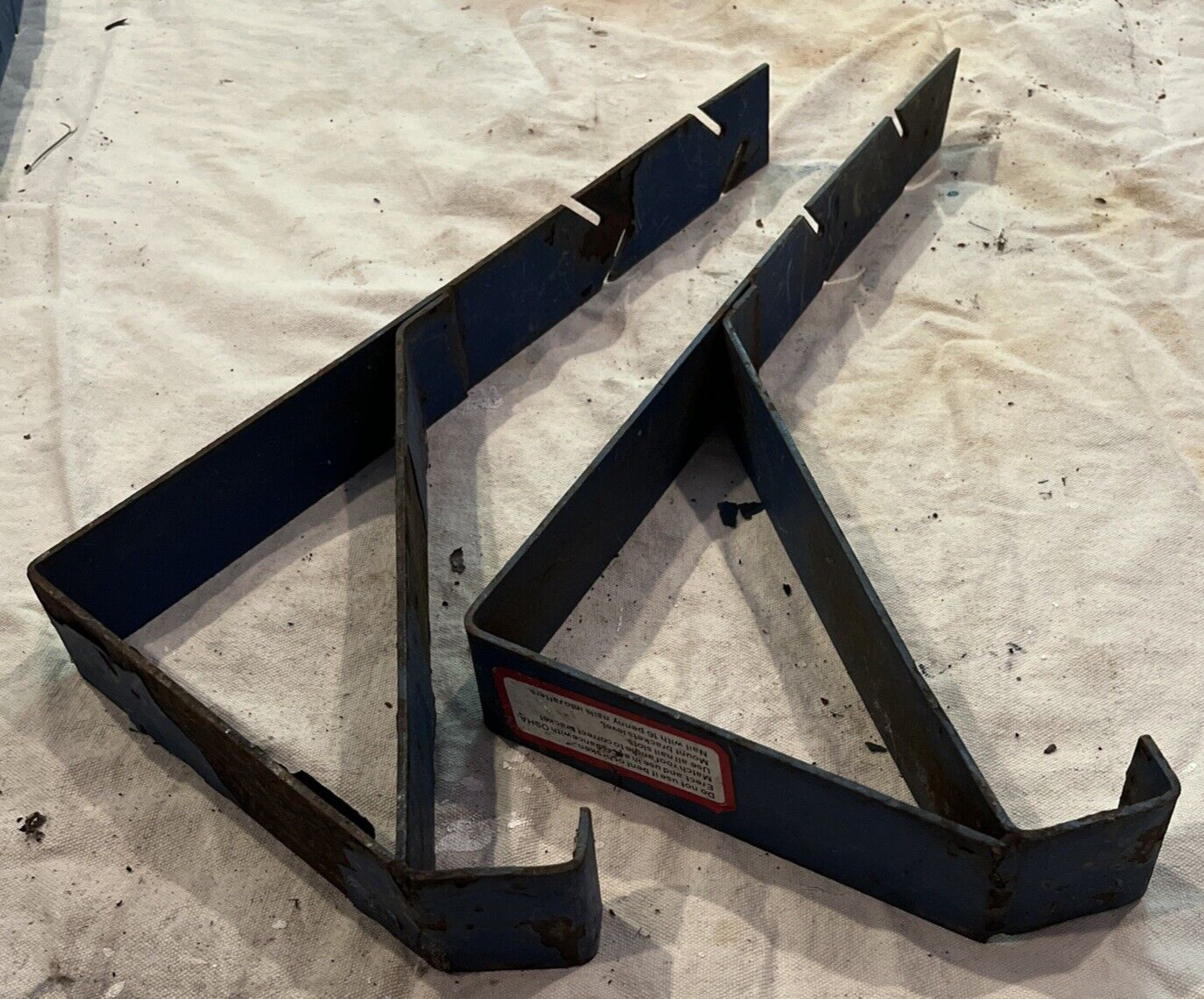 Qual-Craft Blue Steel Fixed Roof Bracket, Set Of 2 Paint Missing Label Damaged