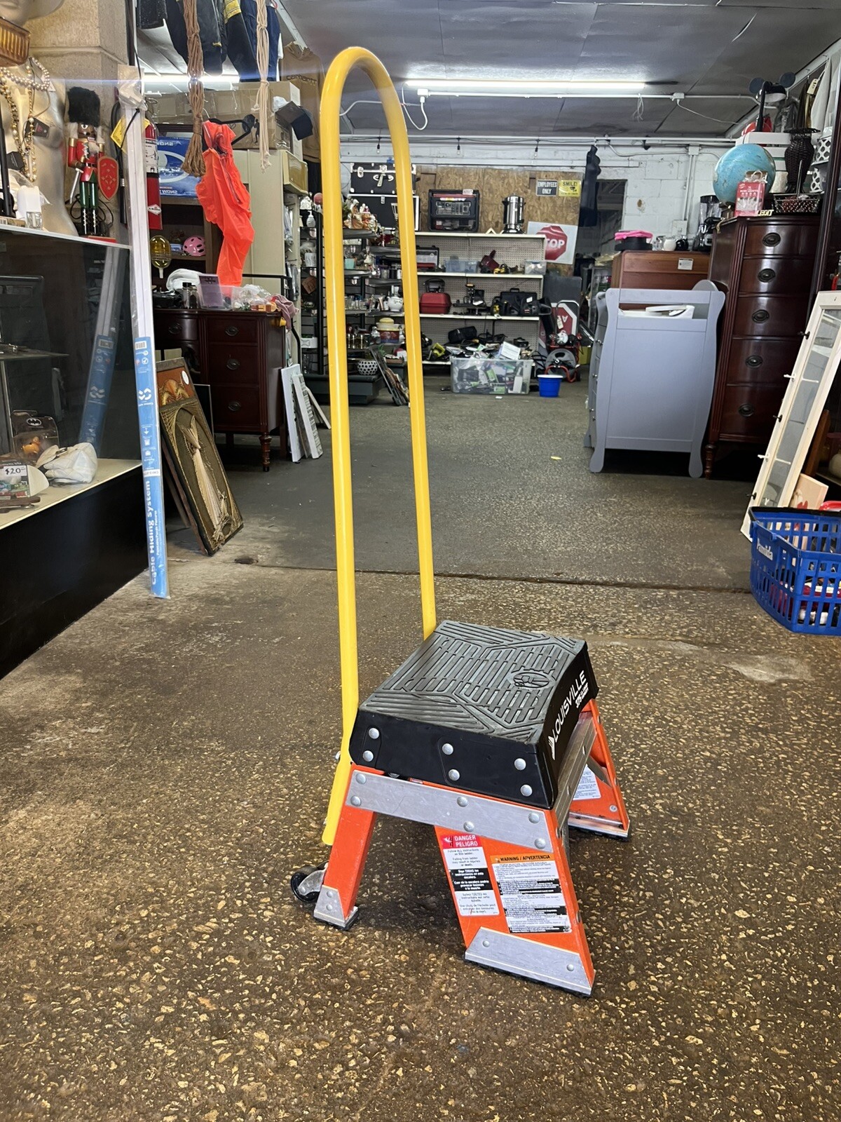 Louisville Fy8001 Step Stand, 1 Steps, 375 Lb Load Capacity, 13 In Tall Step
