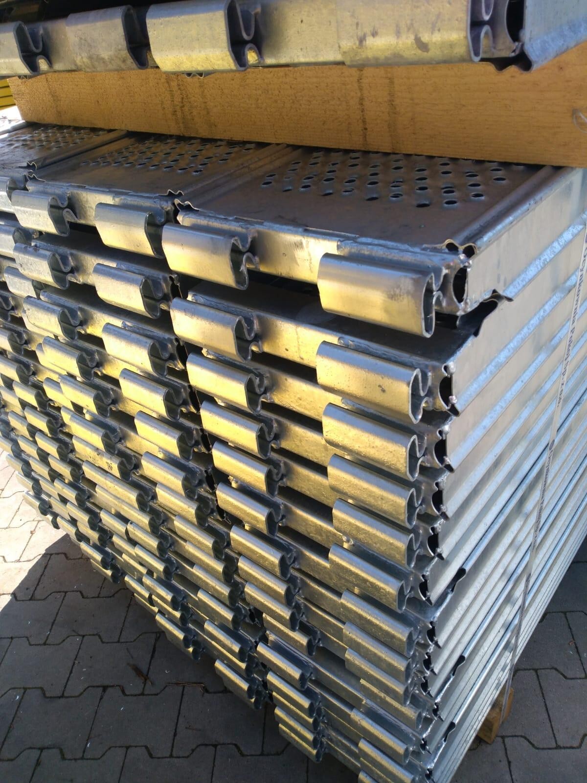 TYPE BOSTA 176 sqm Scaff 70 facade scaffolding állványza Pastoliai