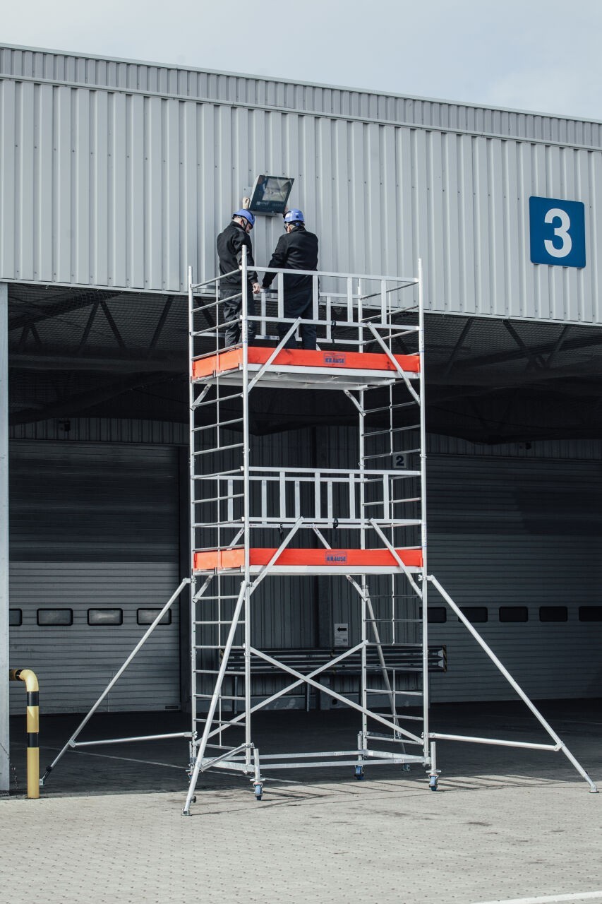 NEW KRAUSE mobile scaffold PROTEC XXL – working height 6.30 m – great price €…