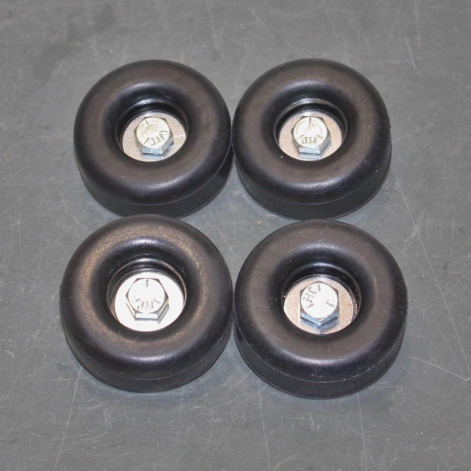 (4) Cotterman Replacement Ladder Rubber Pads SU2201, 2-1/2″ x 1″, 3/8″ Stud