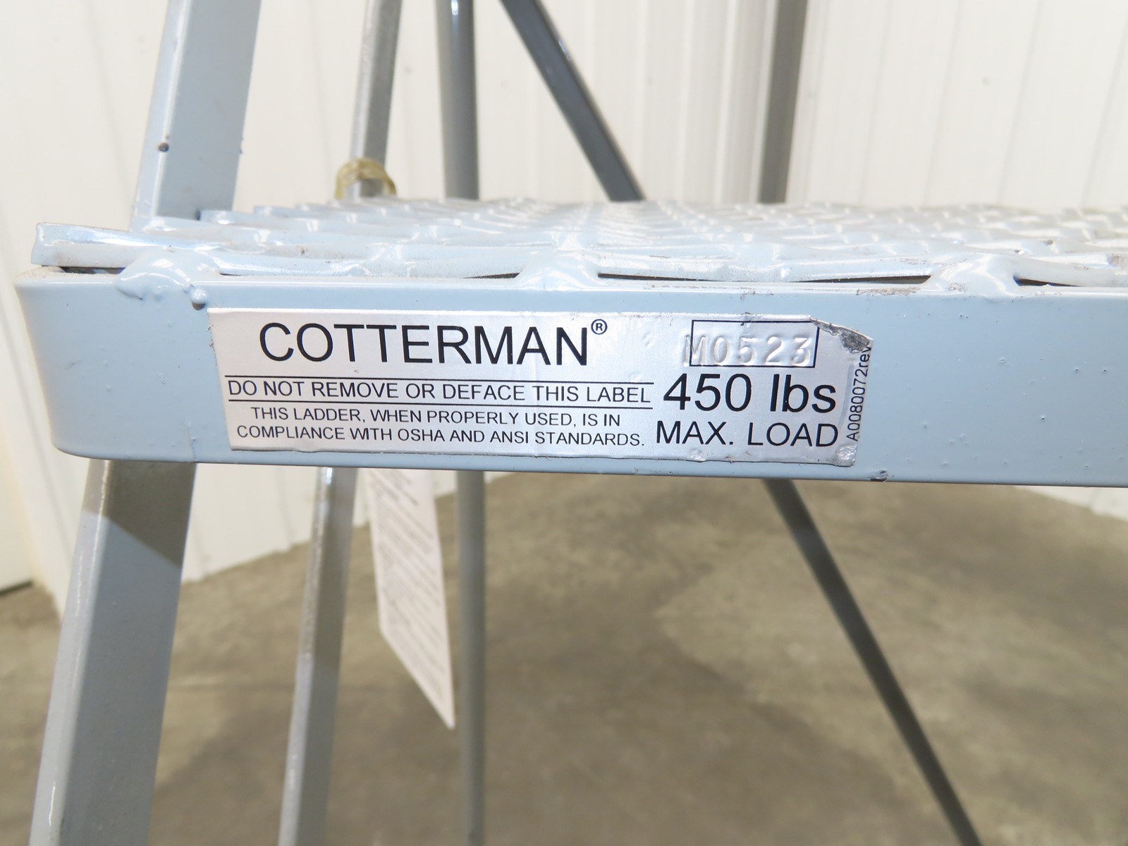 Cotterman Metal Rolling Ladder 5-Step 50″H Platform 24×7″Tread 80″H 30″W 450Lb