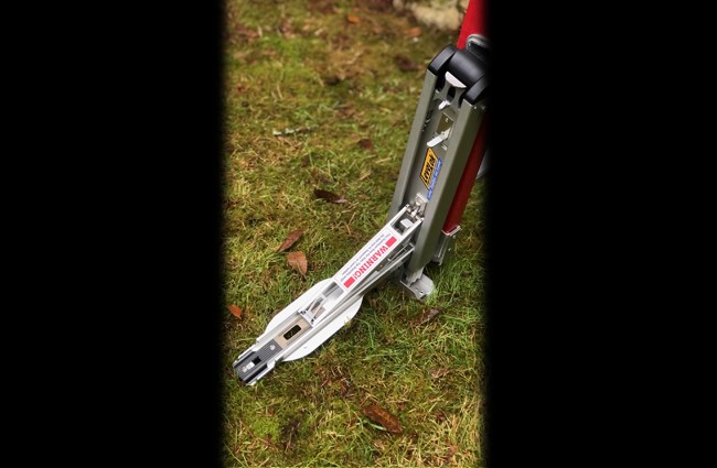 LeveLok Supreme Extender – Ladder Leveler with Pop-Out Stabilizer Arm | KeyLok Q