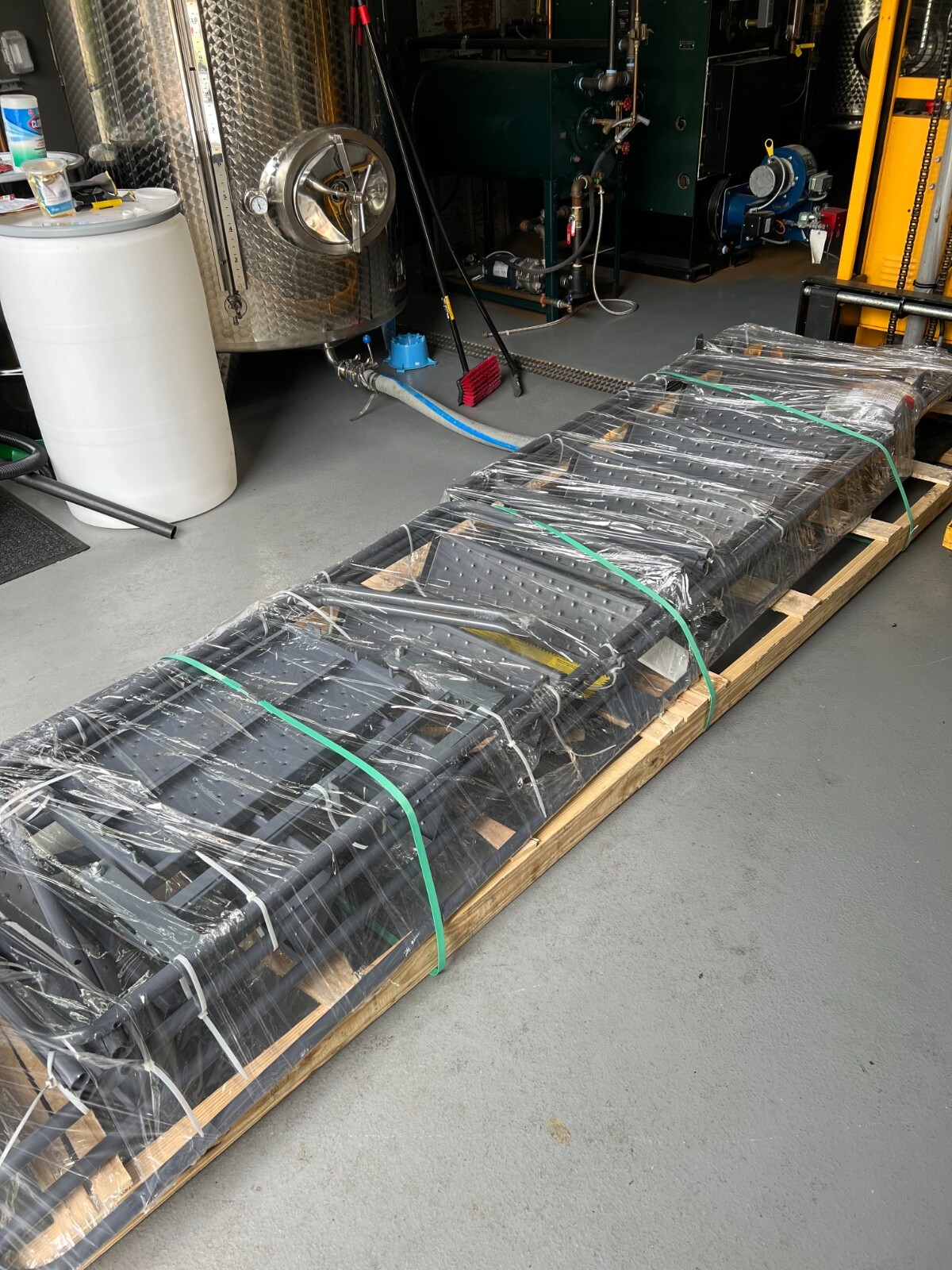 BALLYMORE Rolling Ladder 10ft Platform Ht, Steel, Wt-Actuated Step Lock