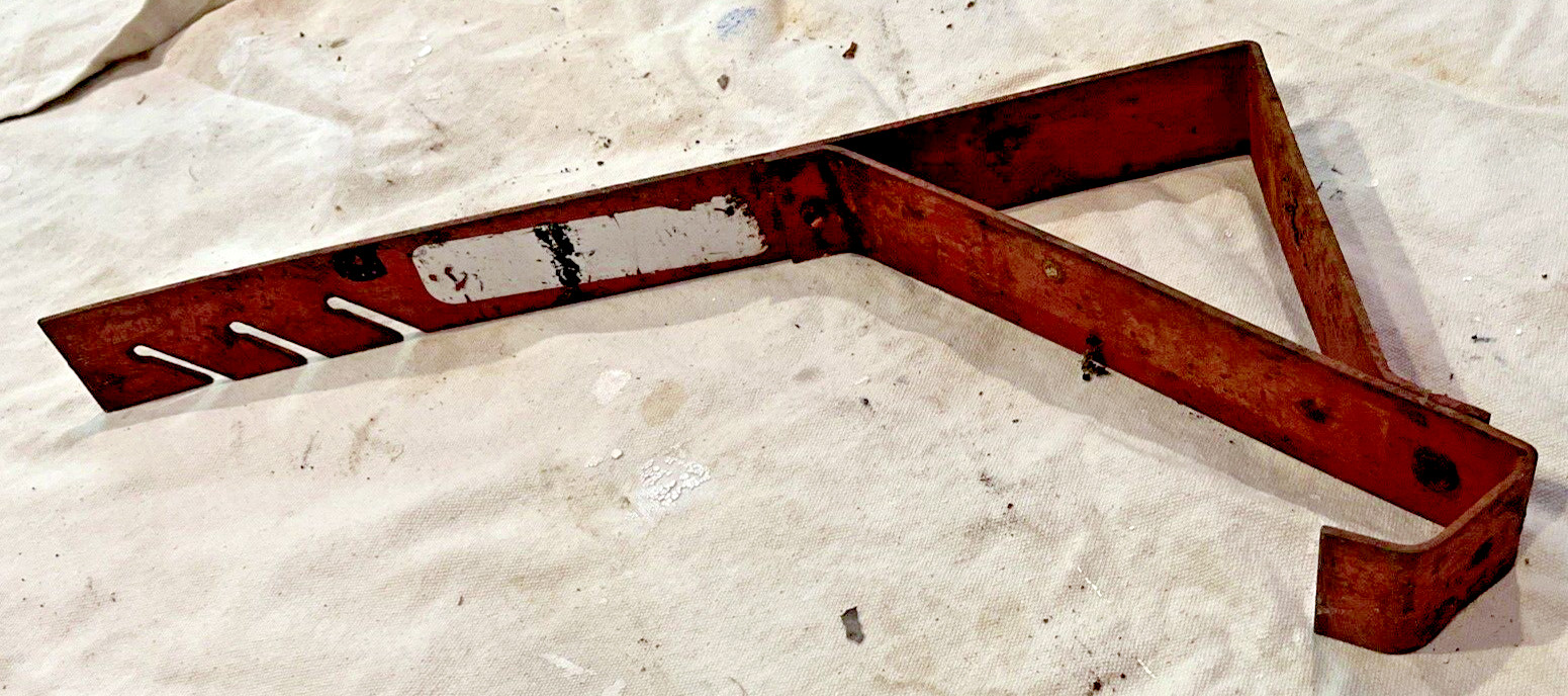 1 Qual Craft Red Steel Fixed Roof Bracket Paint Missing No Label Redo Shingles