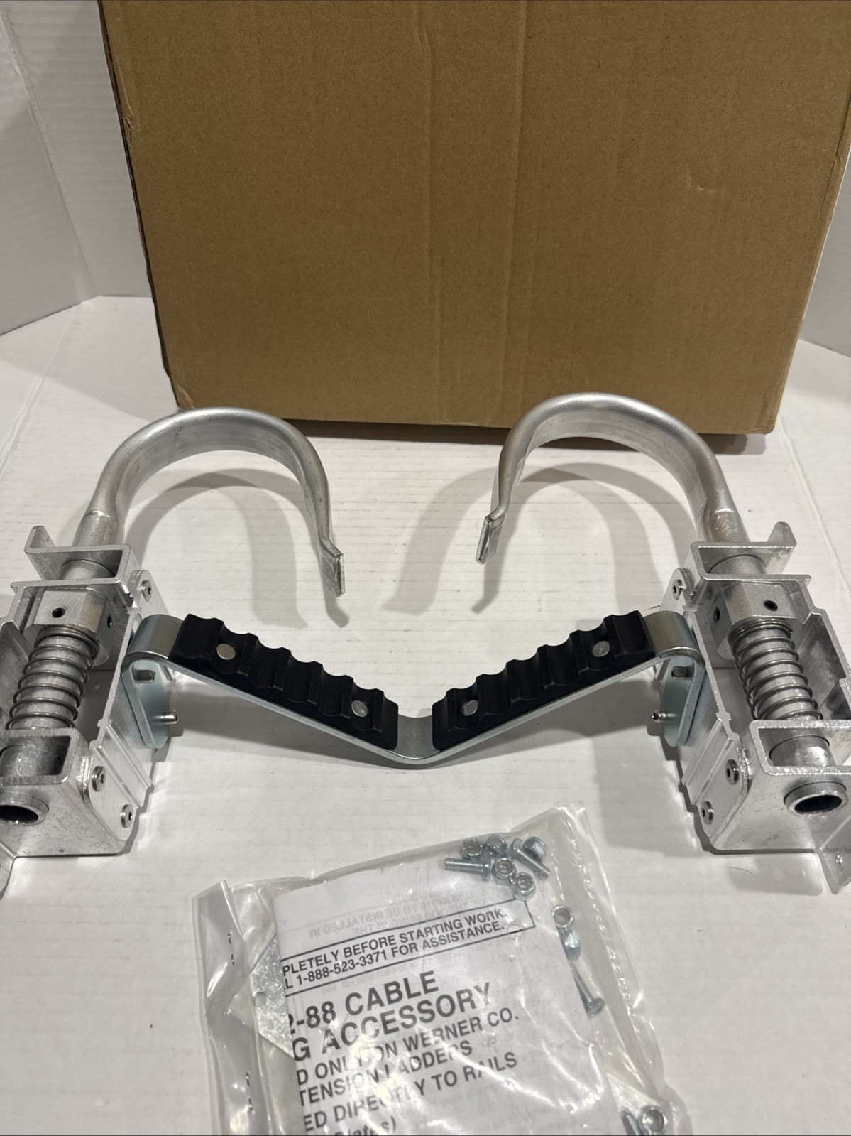 Werner 92-88 Cable Hook and V-Rung Assembly Ladder Accessory