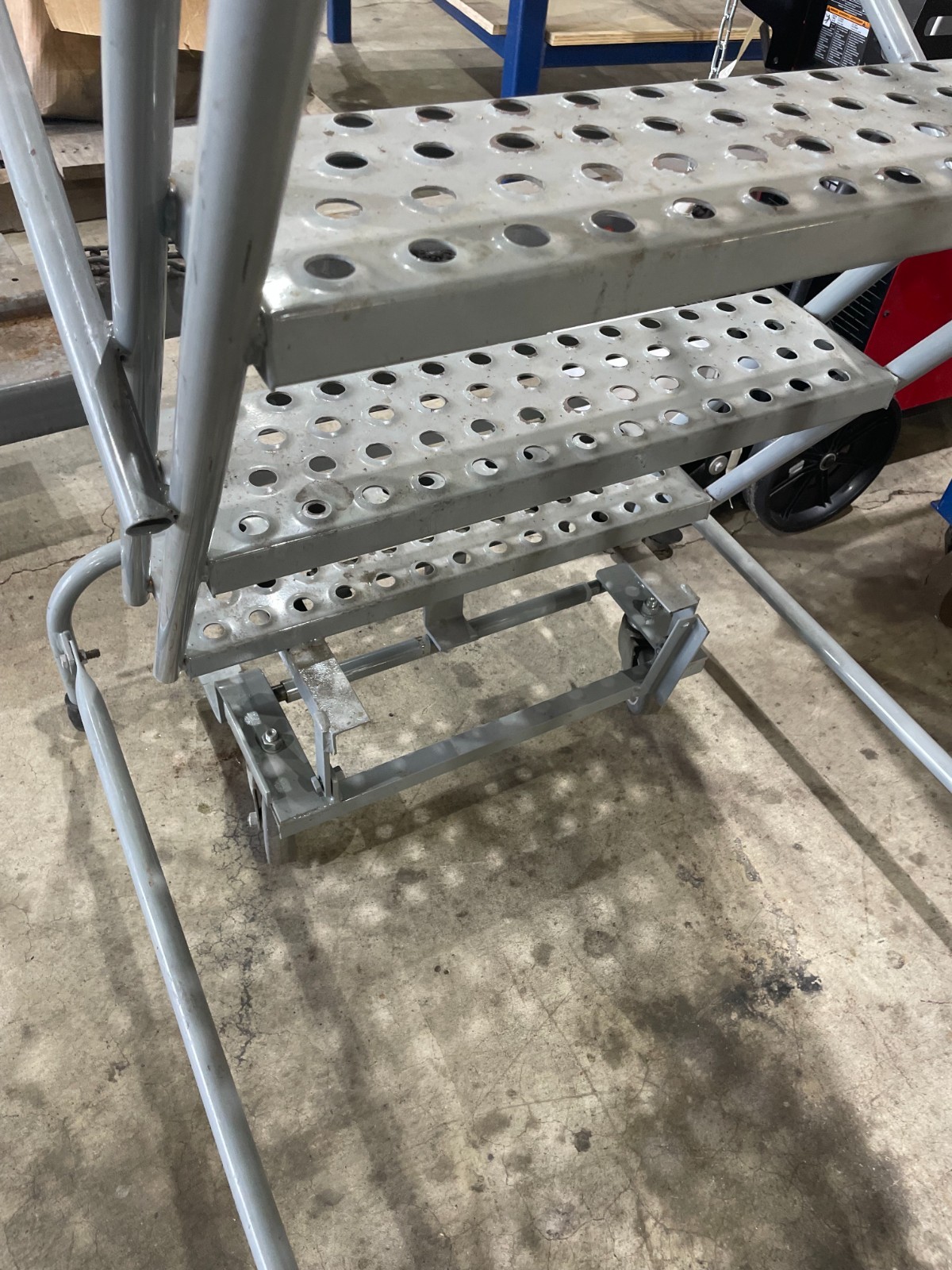 Cotterman 11 Step Mobile Ladder
