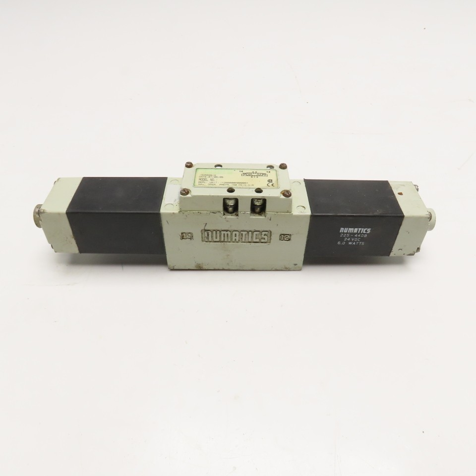 Numatics 112SS600M000061 Double Solenoid Air Valve 24VDC 150PSI