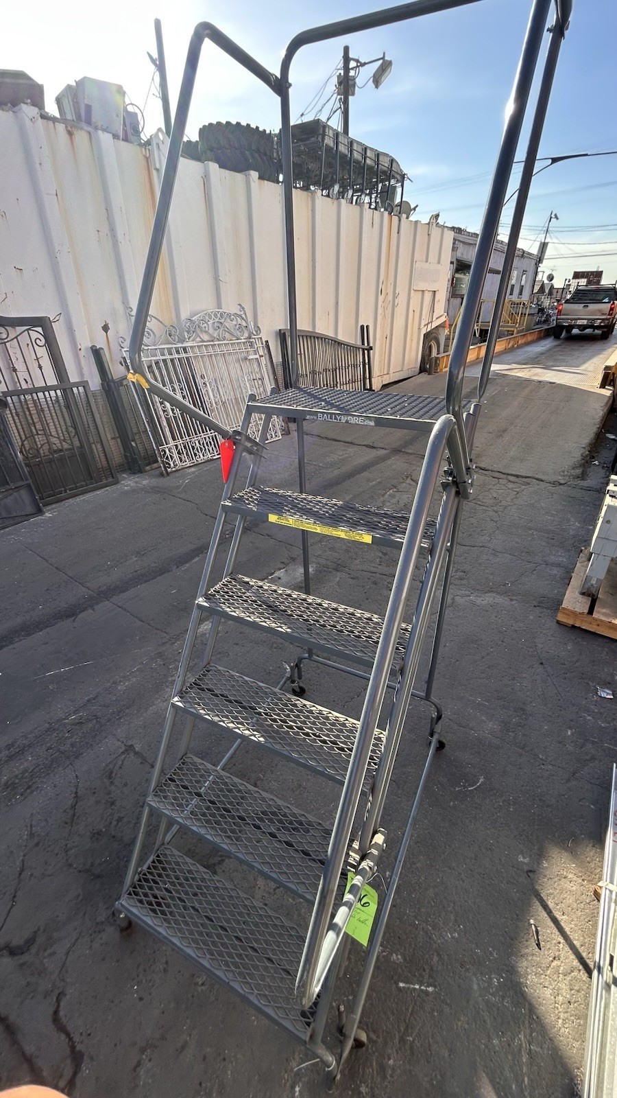 Ballymore Rolling Warehouse Safety Ladder – 6 Step – 450 lb Capacity