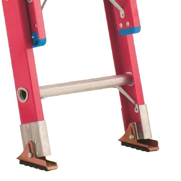 Westward 44Yy21 32 Ft Fiberglass Extension Ladder, 300 Lb Load Capacity
