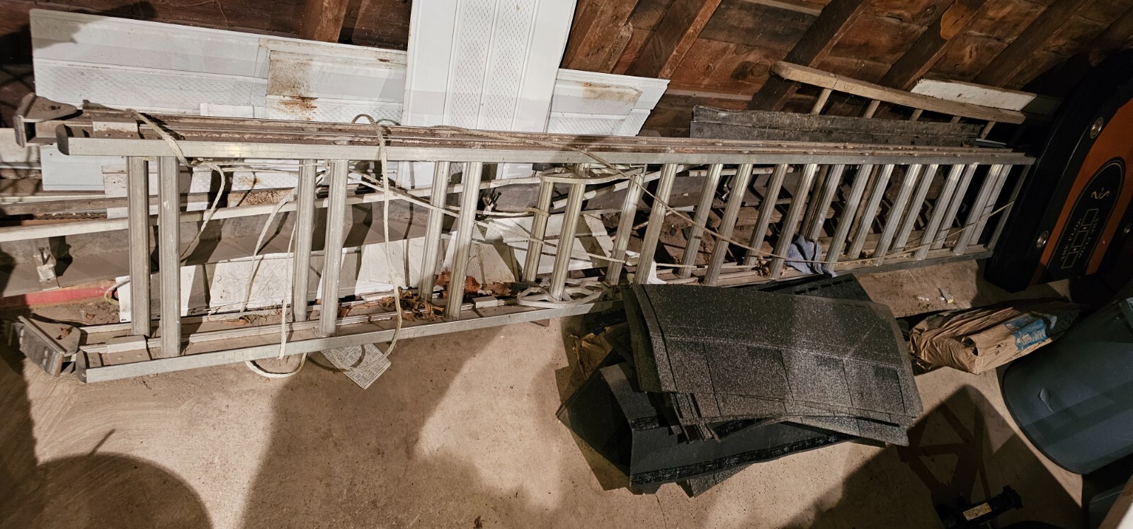 Werner D1500-2 Series Aluminum Extension Ladder – Type IA 300 Lb. Load Capacity