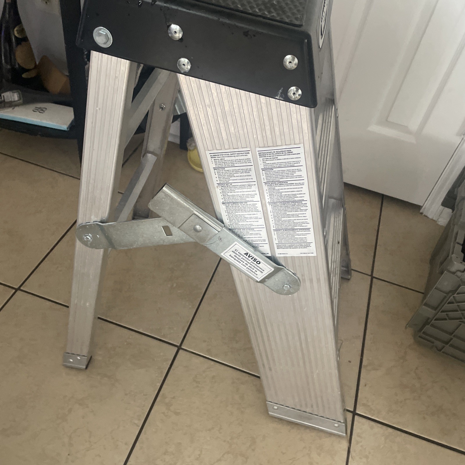 Werner SSA 03 3ft Type IAA Fiberglass Step Stand 375 lb Duty Rating
