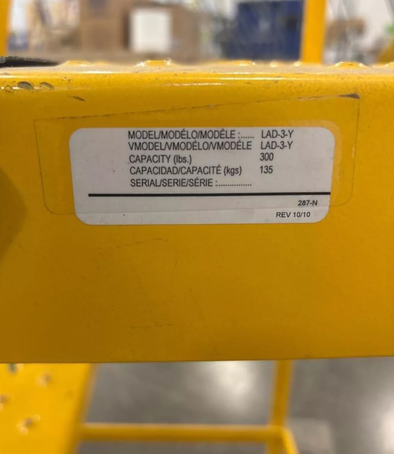 Commercial 3-Step Rolling Warehouse Ladder (Vestil LAD-3-Y) – 300 lb Capacity