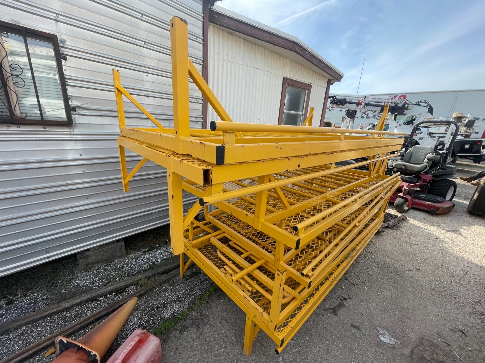 BIRD LADDER BY GRANITE INDUSTRIES TRANSIT BUS SCAFFOLDING