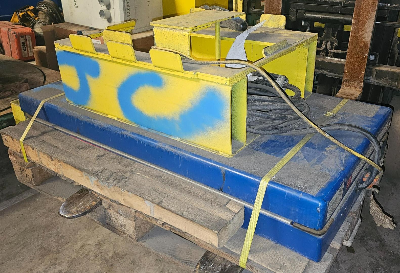 3000# Vestil EHLT-2448-3-43 Electric Hydraulic Scissor Lift Table
