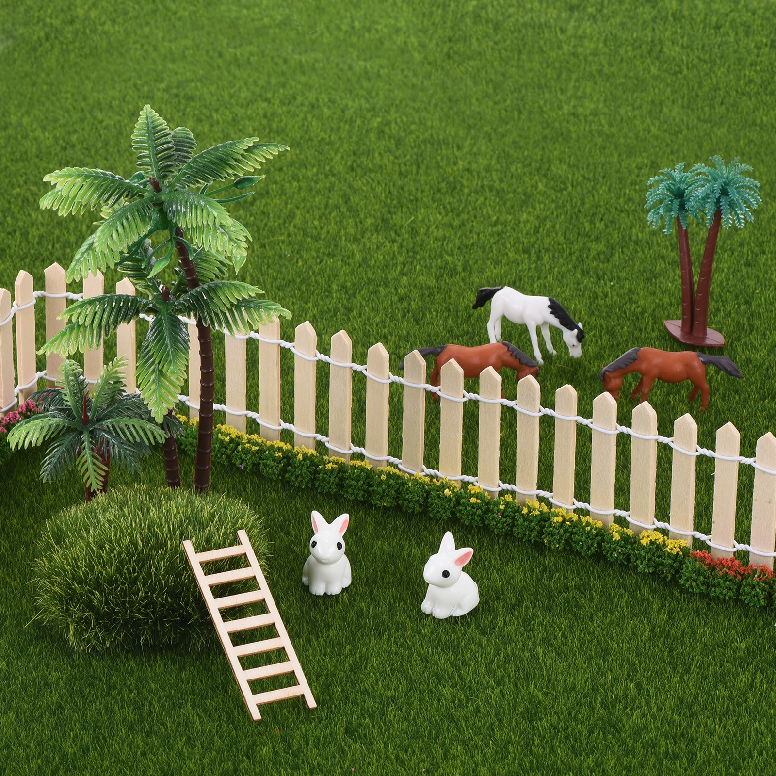 20Pcs 2.4″ Miniature Wooden Ladder Dollhouse Straight Ladders, Natural Color