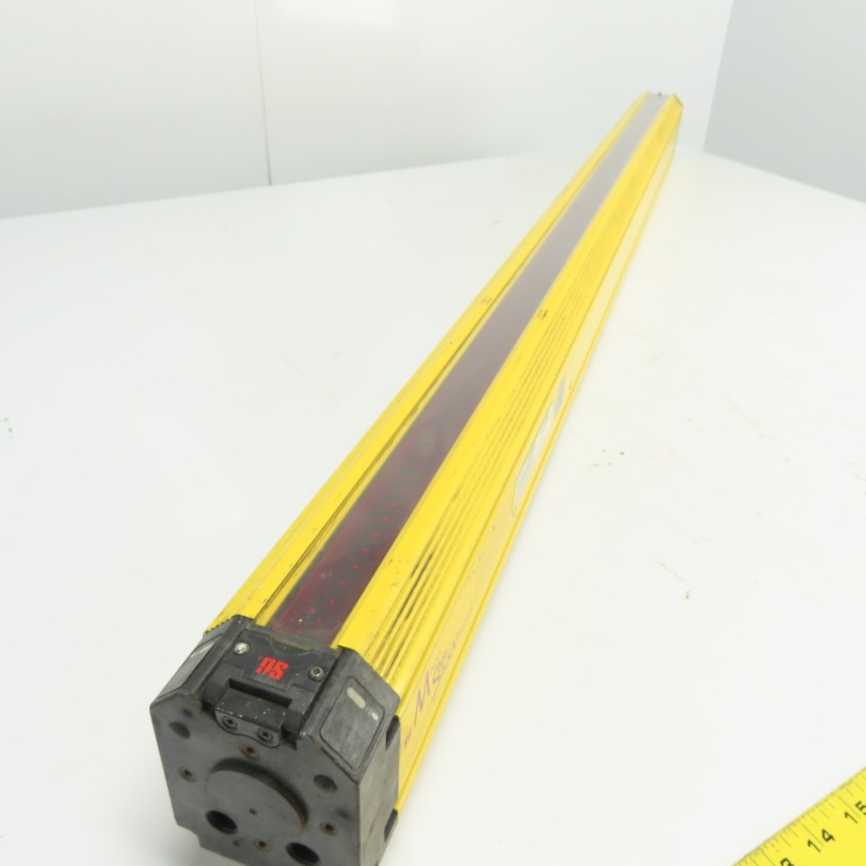 STI MG46-30-1215-X-A1-FD2 MegaSafe 4600 Safety Light Curtain Transmitter 85-137V