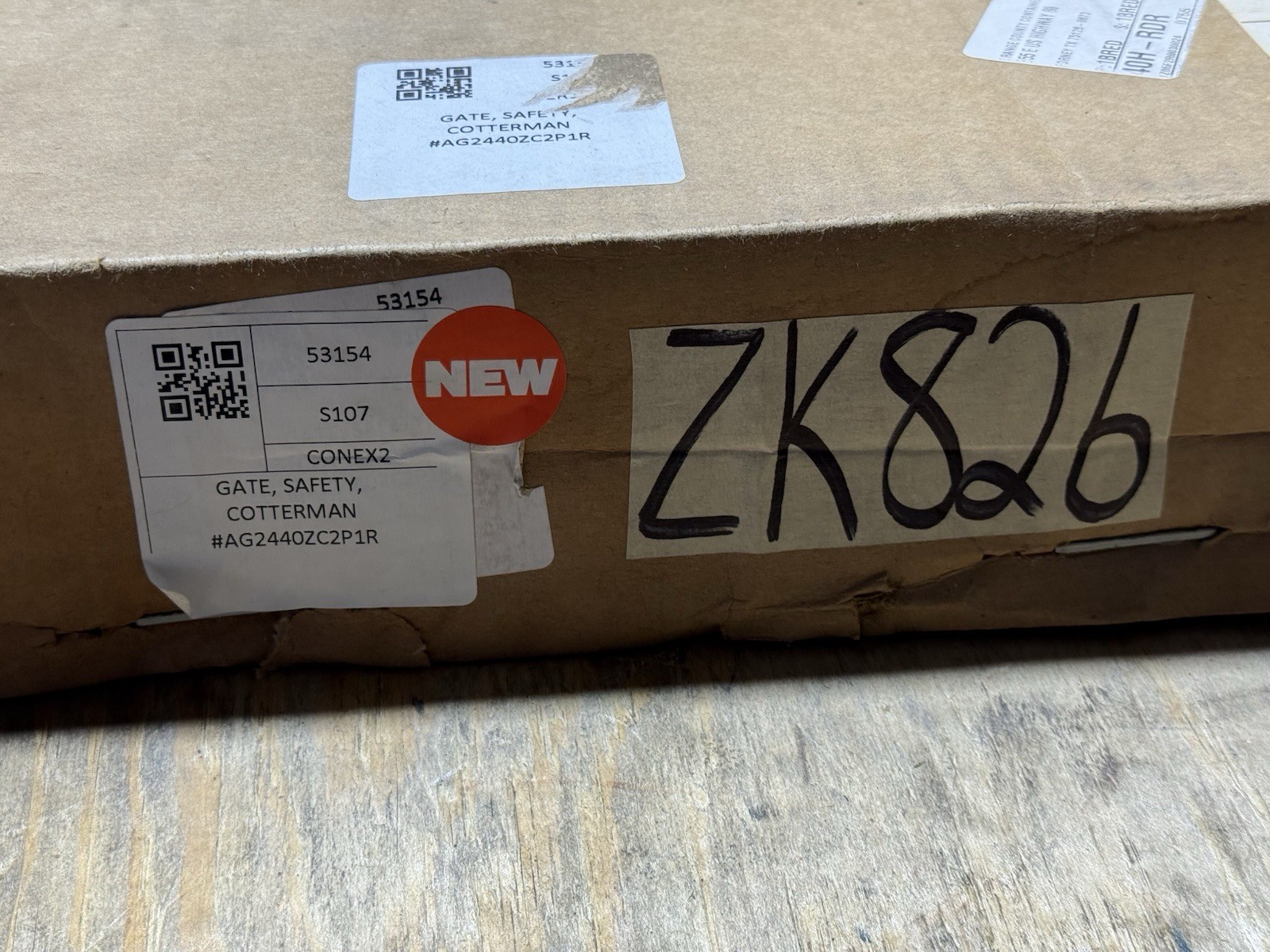 Cotterman AG2440ZC2P1S 24″ – 40″ Safety gate Self Closing yellow powder top coat