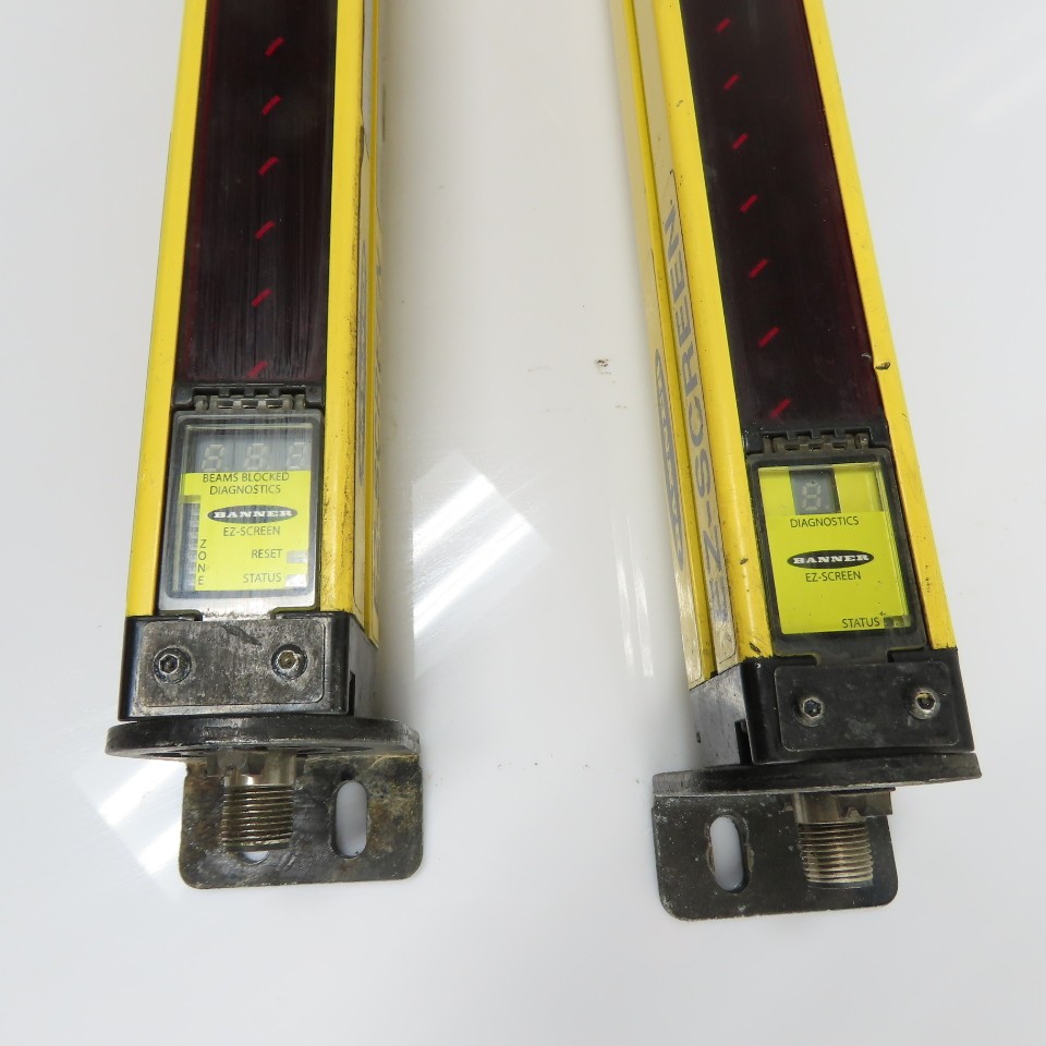 Banner SLSCR30-900Q8 / SLSCE30-900Q8 Emitter & Receiver Safety Light Curtain Set