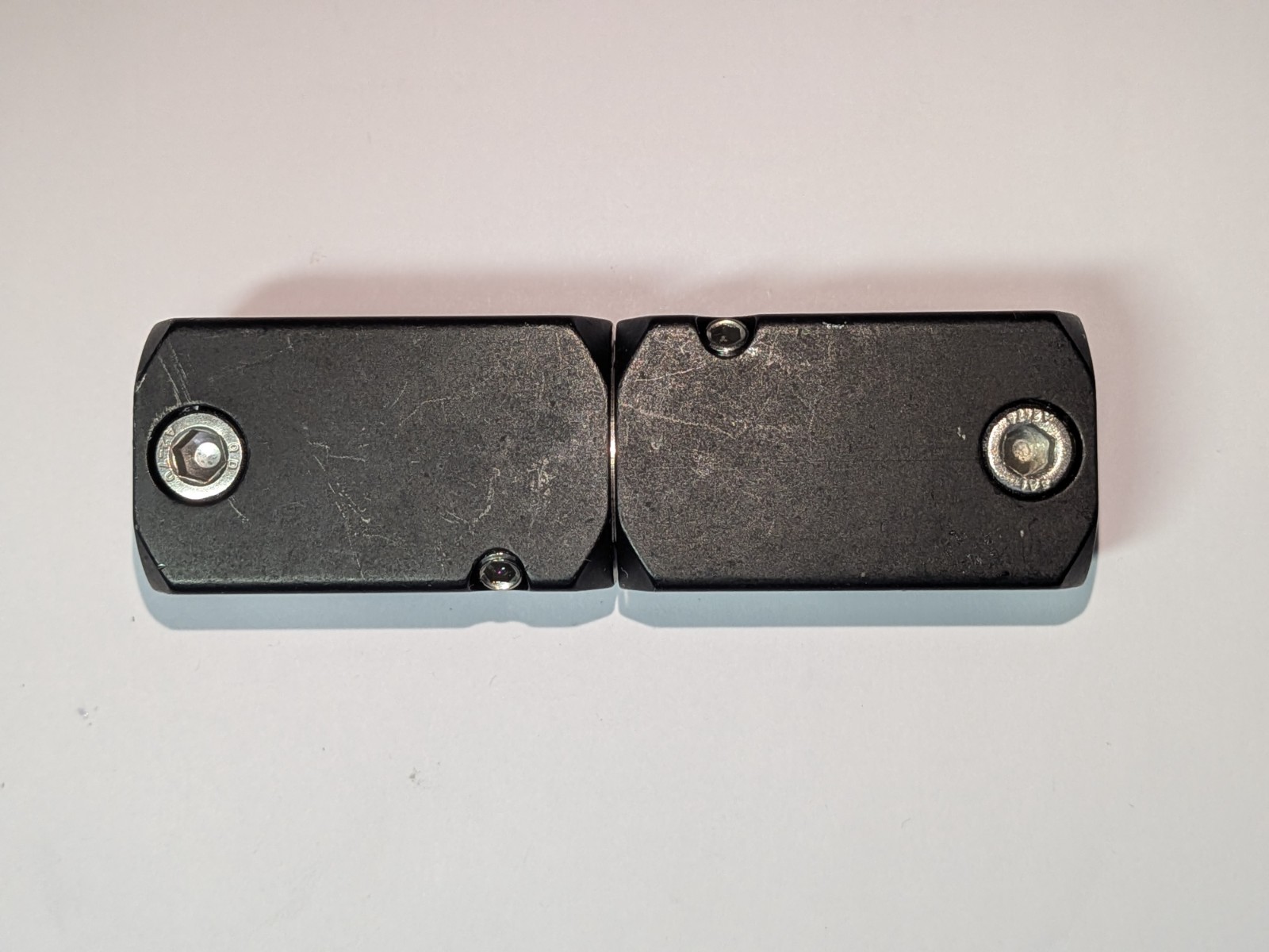 JW WINCO Twistable Mounting Two-Way Clamp 475-B20-B20-ELS Anodized Aluminum