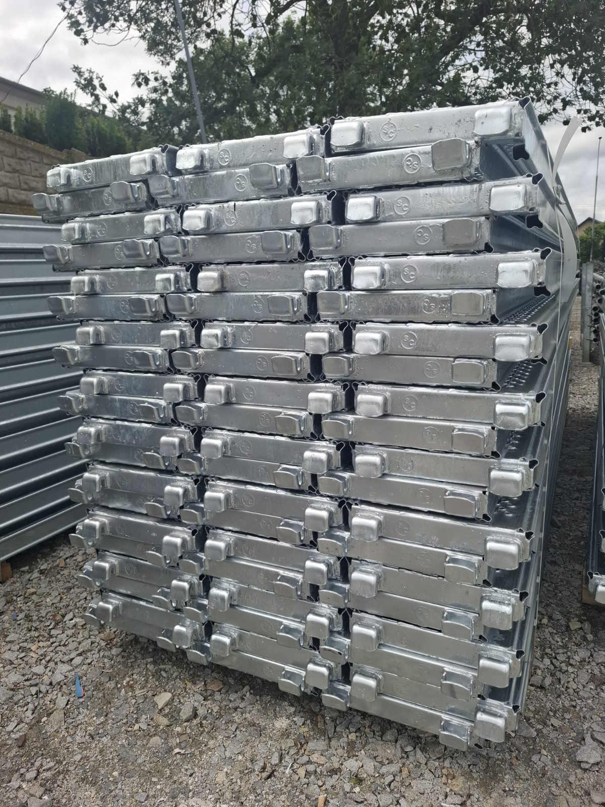 Steel floors 2.57 m – German approval – new & available immediately!