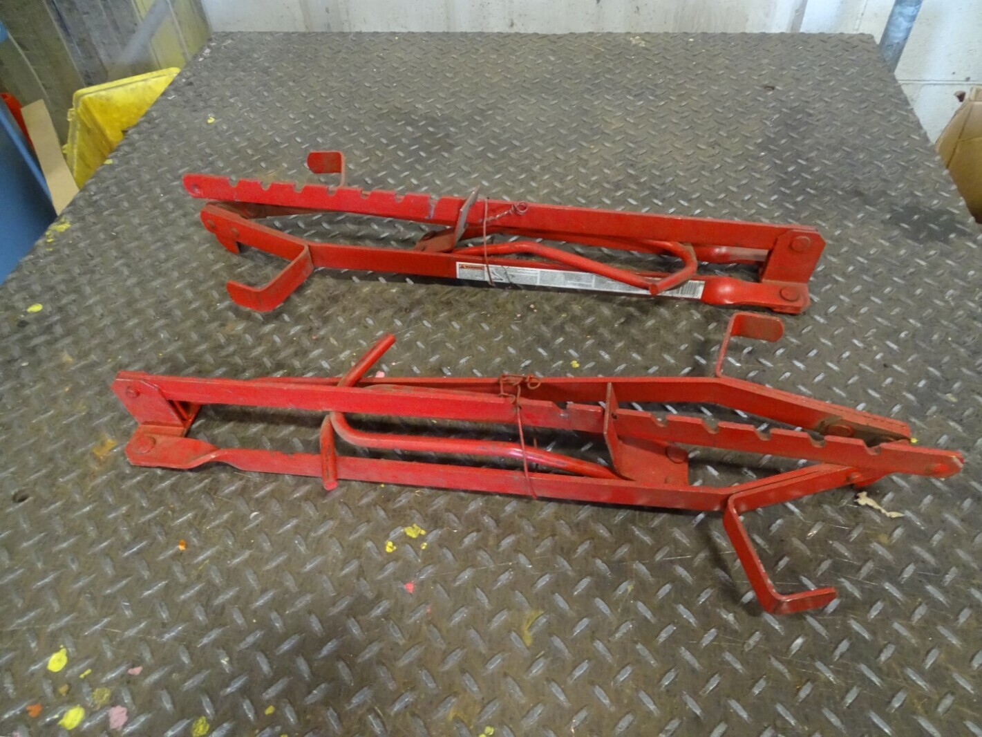 Qual-Craft Pair of Side Rail Ladder Jacks , Model 2400