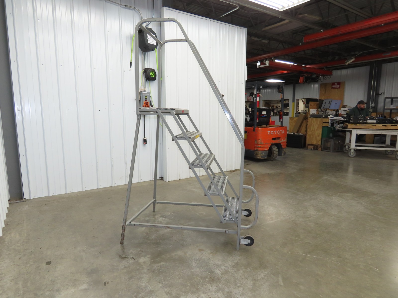 PW Platforms N/A Rolling Ladder 5 Step 14″ Work Platform 50″ Top Step