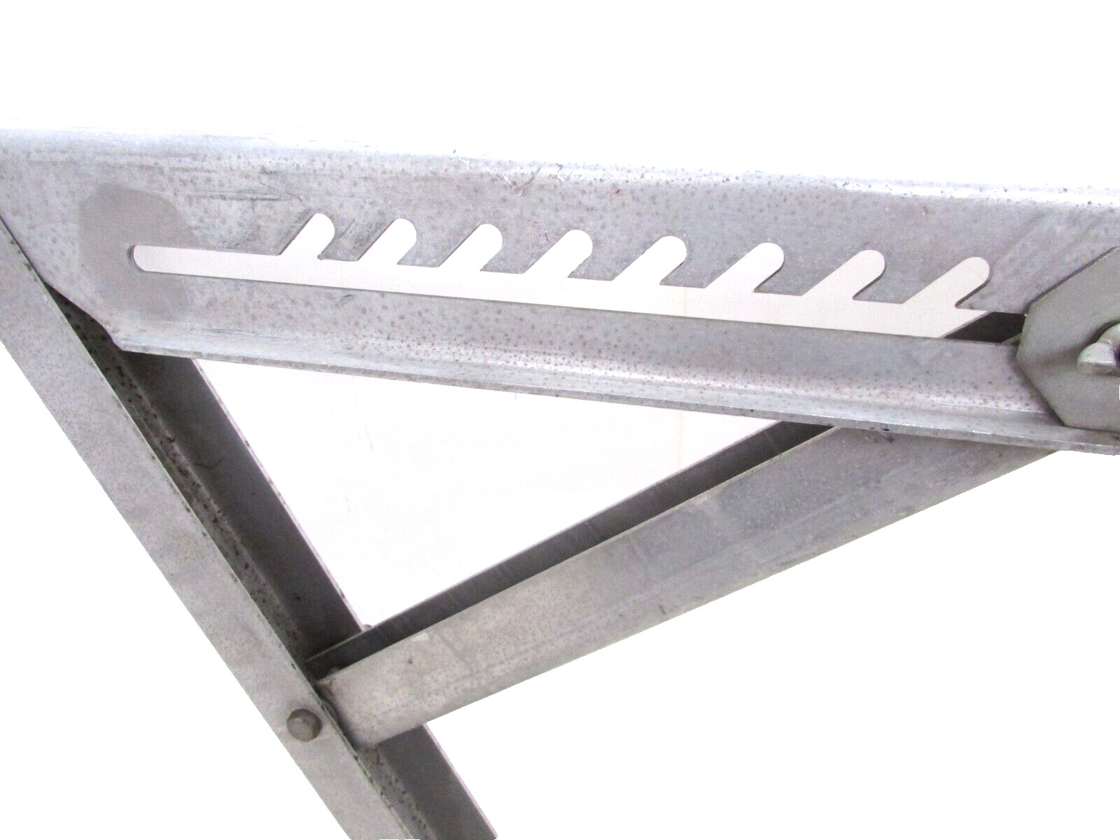 ALUMINUM LADDER JACK 2 RUNG LONG BODY, 19″ PLATFORM, RIVETED AND WELDED