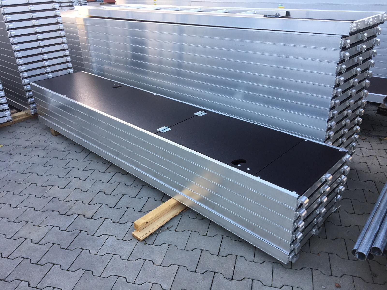 Gable scaffold 8x12m Alu-scaff 73 no used scaffolding gable wall
