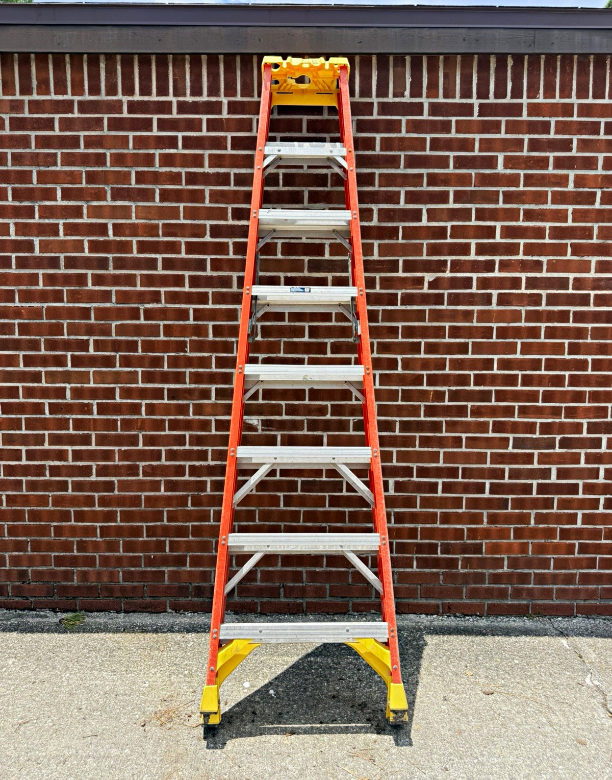 Werner Fiberglass Step Ladder Type IA 300 lb 8 ft NXT1A08 Mk 2