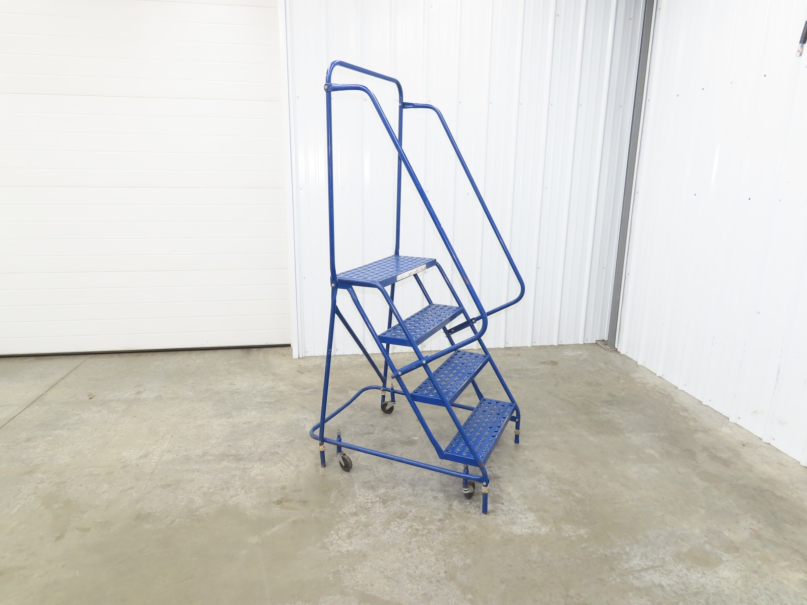 Ballymore Rolling Ladder 4 Step 10″ Work Platform 38″ Top Step 300lbs 24″ W