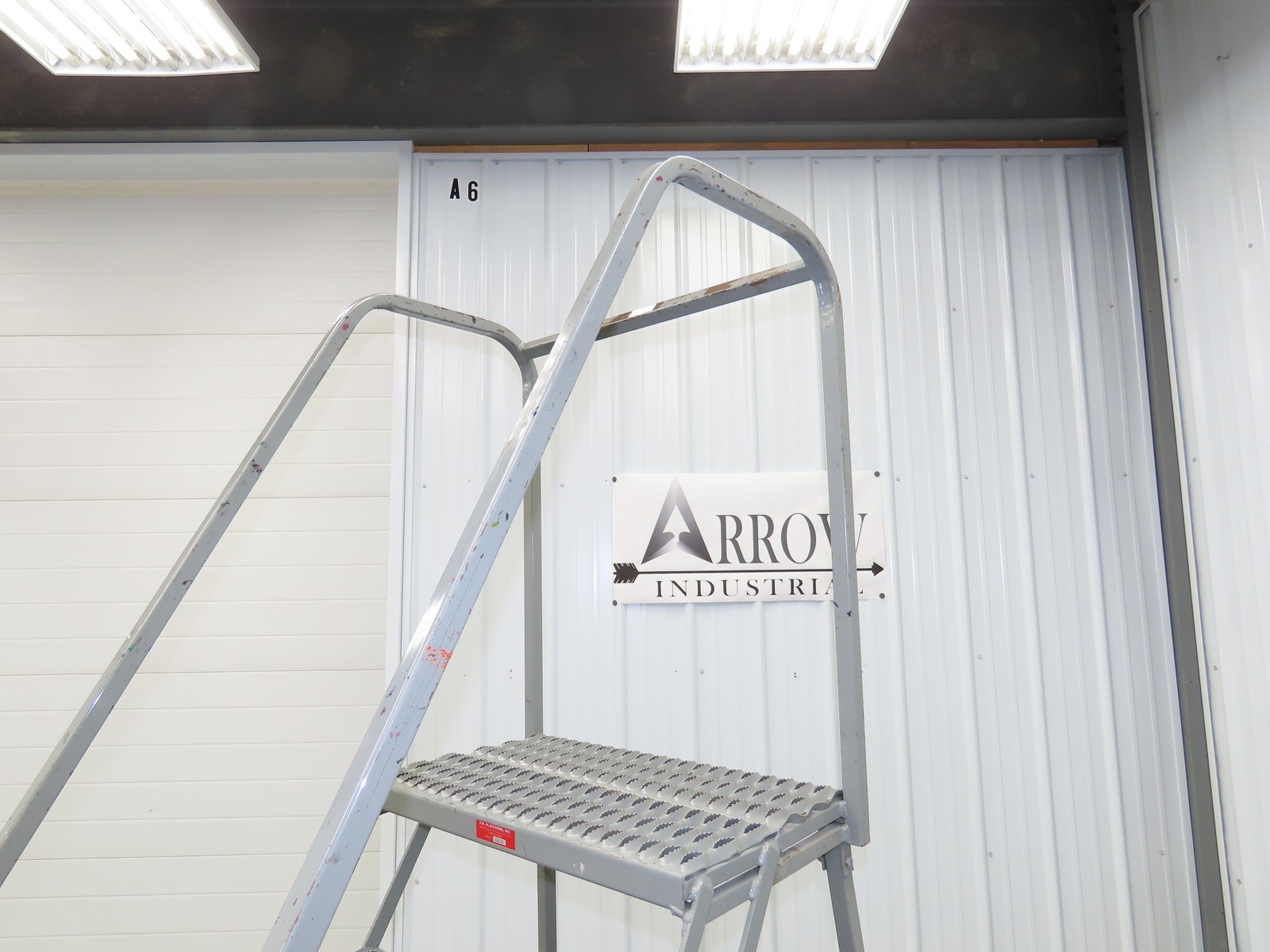 PW Platforms N/A Rolling Ladder 5 Step 14″ Work Platform 50″ Top Step
