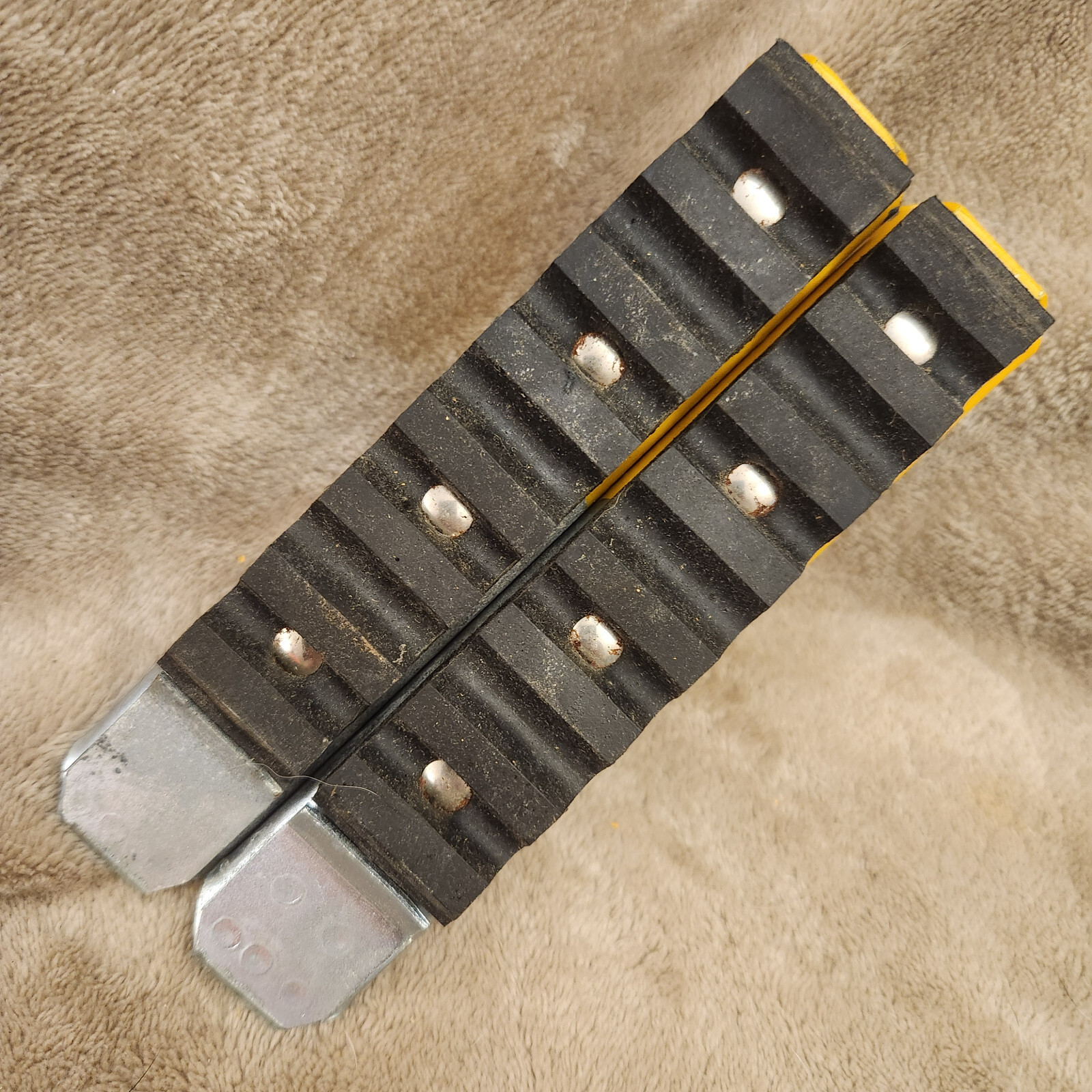 SAFE-HI 2601 Pair Ladder Shoes Feet for Step Ladders Made in Denver, Qwik Ship!
