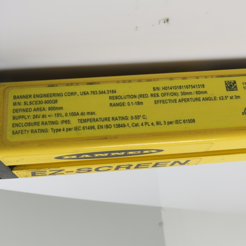 Banner SLSCR30-900Q8 / SLSCE30-900Q8 Emitter & Receiver Safety Light Curtain Set