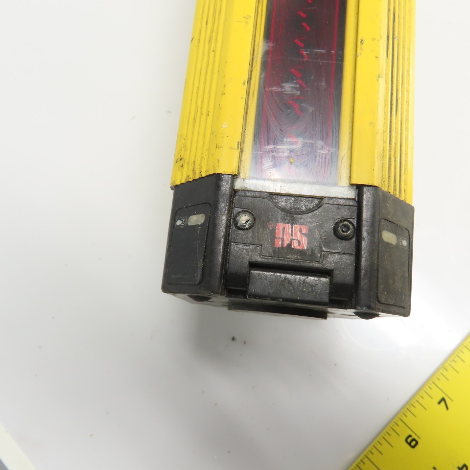 STI MG46-30-1215-X-A1-FD2 MegaSafe 4600 Safety Light Curtain Transmitter 85-137V