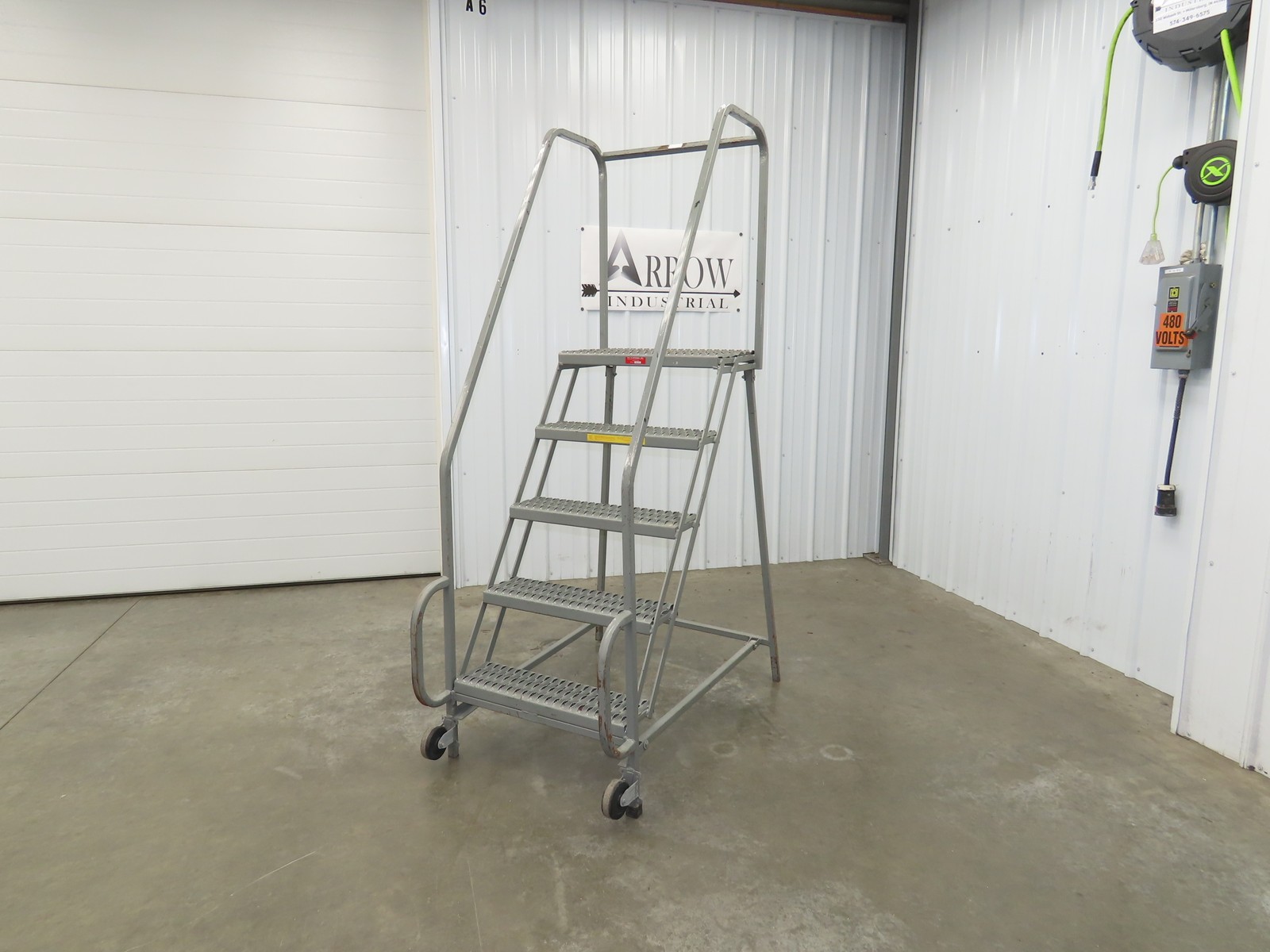 PW Platforms N/A Rolling Ladder 5 Step 14″ Work Platform 50″ Top Step