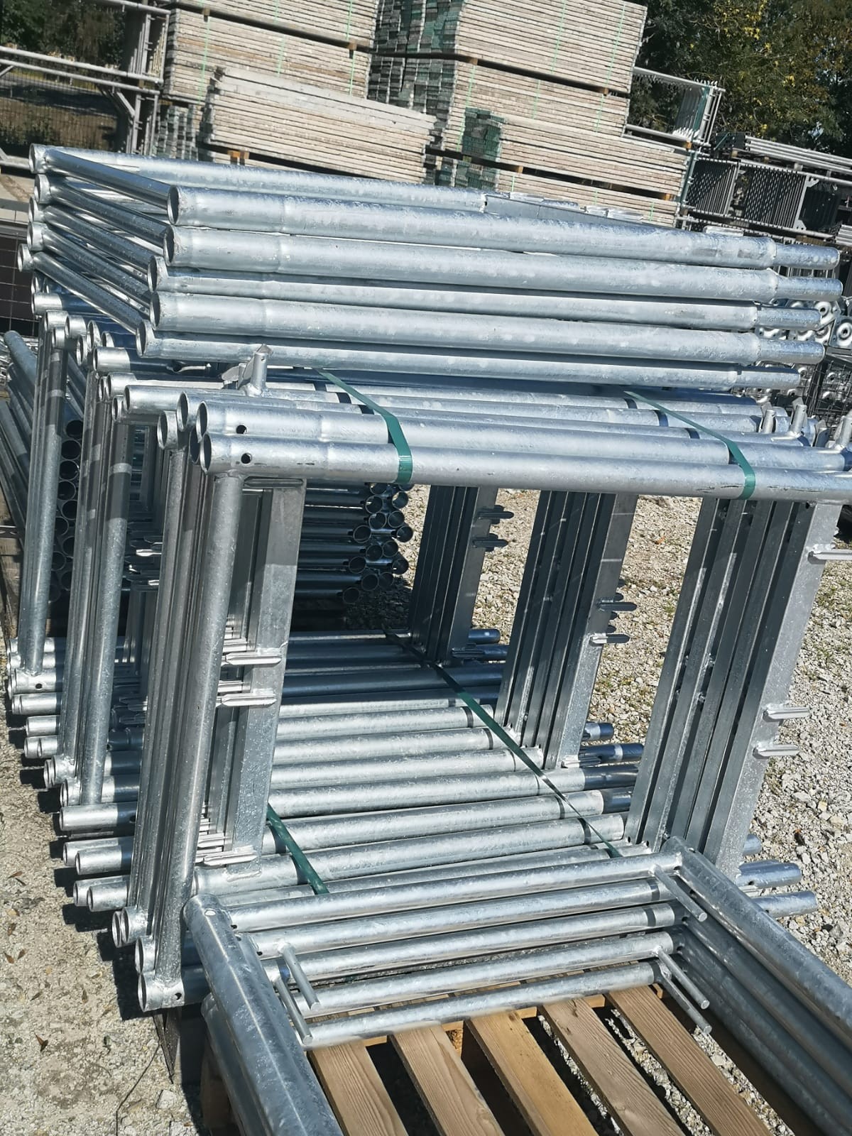 Steel scaffolding for facade 130 m2 wooden floor 2.5 m scaff 74 new & free sh…