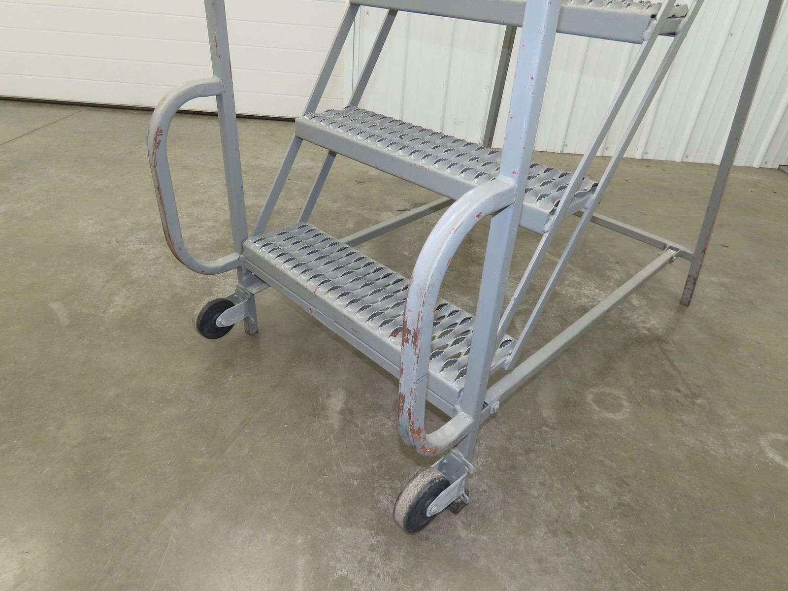 PW Platforms N/A Rolling Ladder 5 Step 14″ Work Platform 50″ Top Step