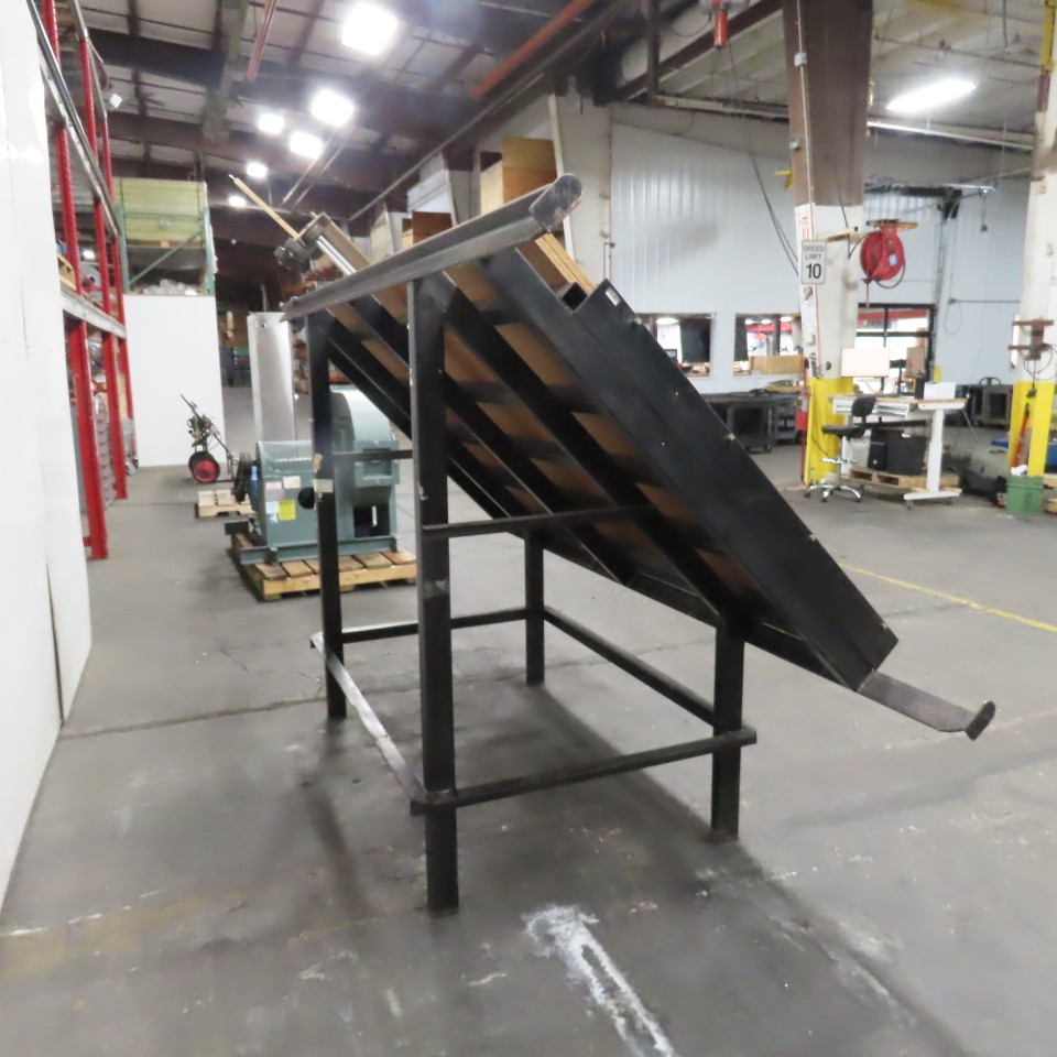 Custom Fab 8′ x 52″ Face Frame Assembly A Frame Table 5 Pneumatic Clamps