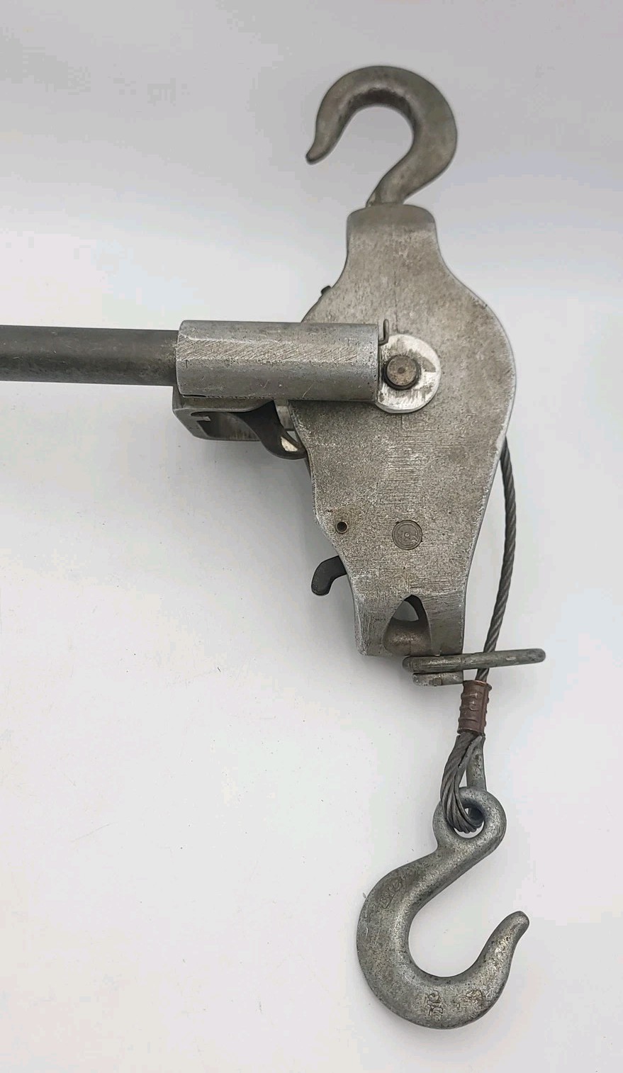 Beebe Bros C-300A Ratchet Hoist Cable Puller Come Along 1500 lb Capacity