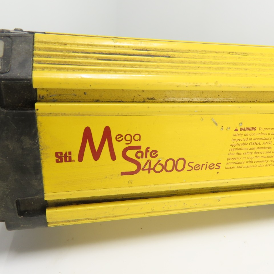 STI MG46-30-1215-X-A1-FD2 MegaSafe 4600 Safety Light Curtain Transmitter 85-137V