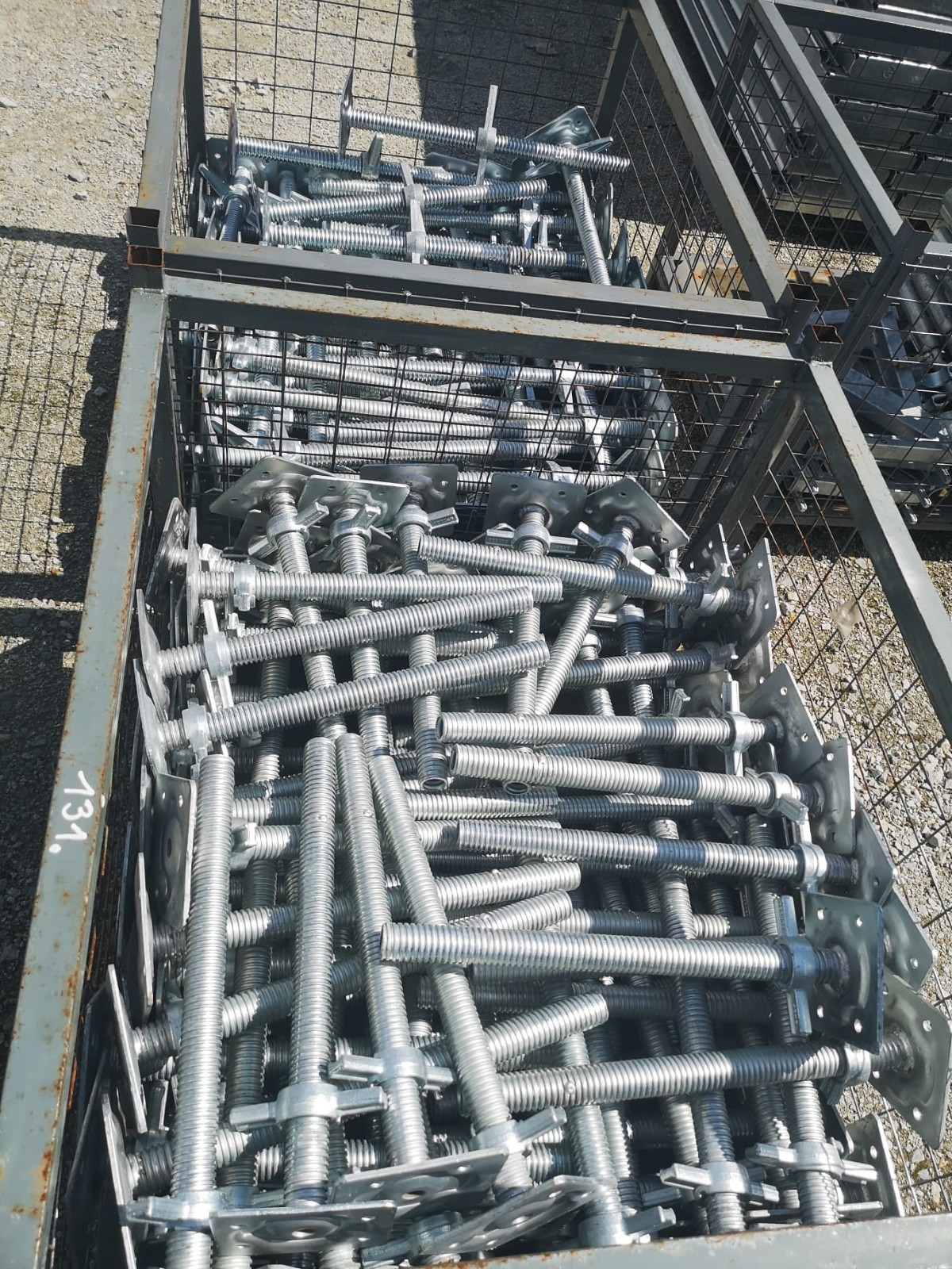 Steel scaffolding for facade 130 m2 wooden floor 2.5 m scaff 74 new & free sh…