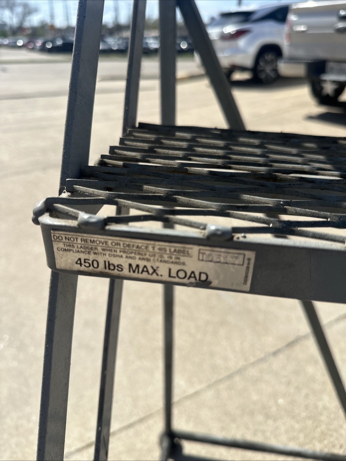 Uline H-5073A-10 Rolling Ladder Narrow Aisle 5 Step 10″ Platform 50″ Top Step