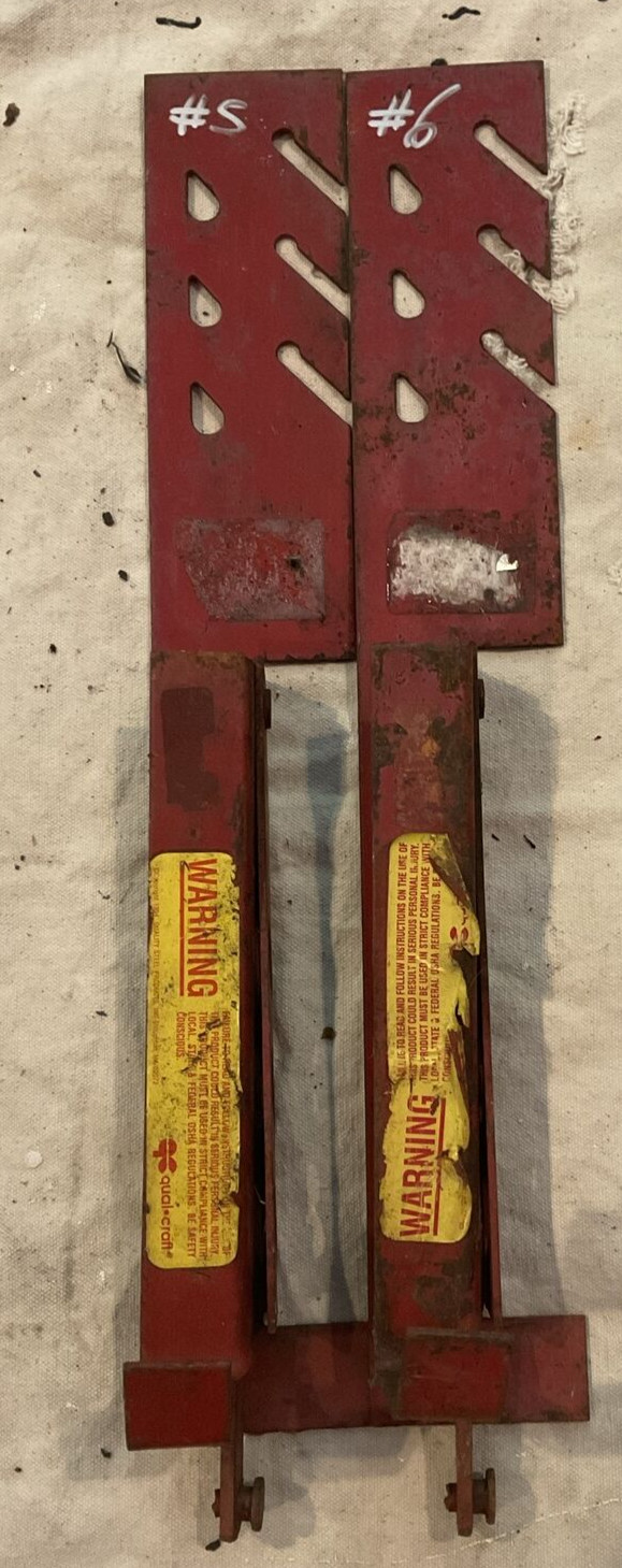 Qual Craft 10 In. Adjustable Roof Bracket (2 Brackets Included) Preowned Shingle