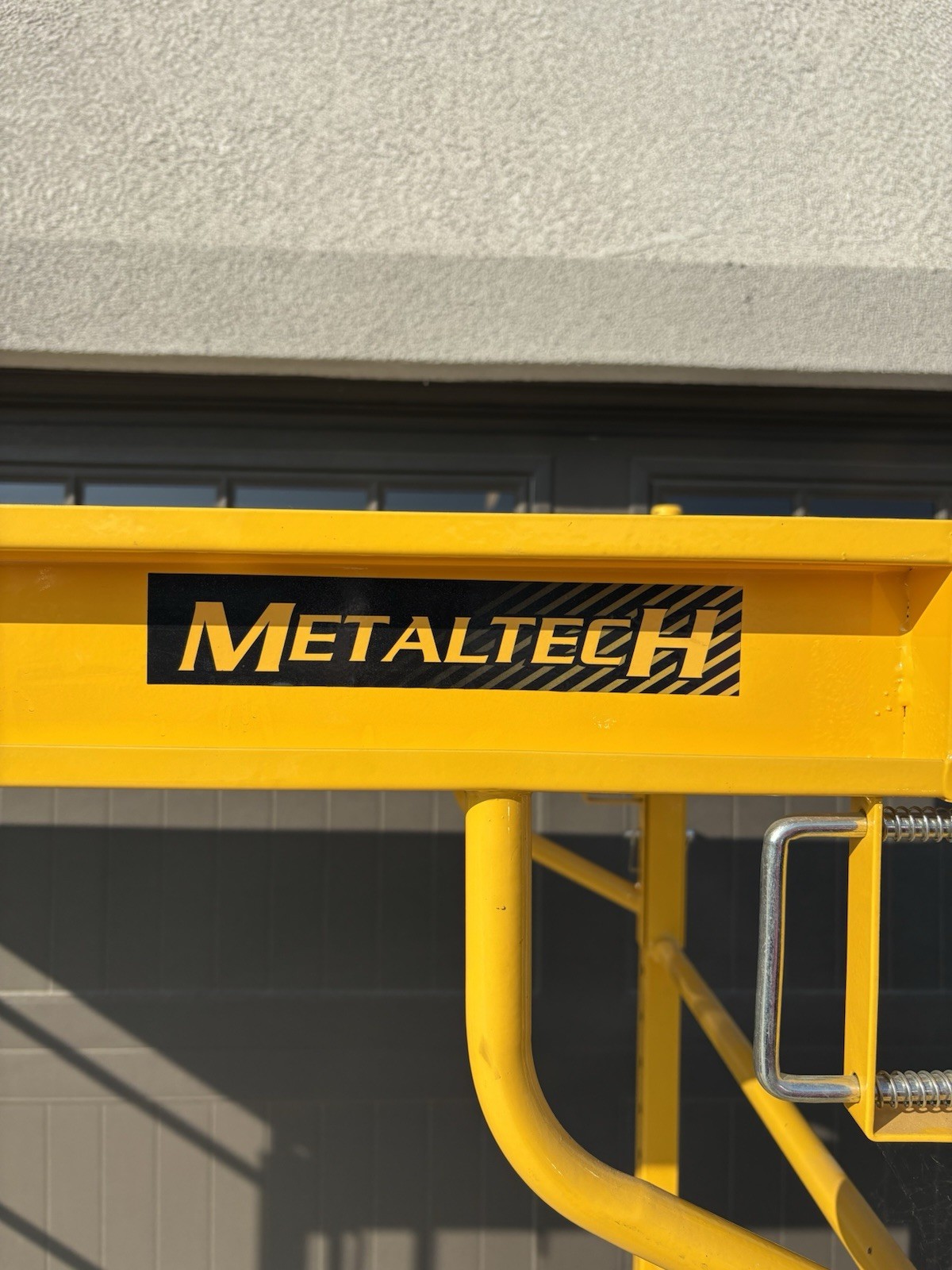 MetalTech Jobsite 6 ft. Baker Style Rolling Scaffold Platform, 1100 Ibs. Load