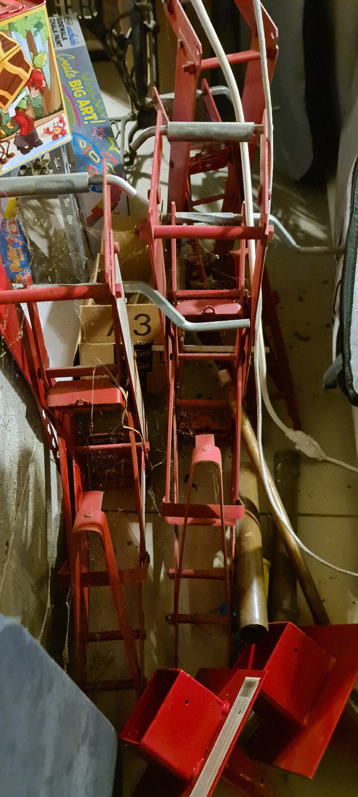 Qual-Craft Qualcraft Pump Jacks 3 / Braces 3 / Bench holders 2 / Pole Anchors 2
